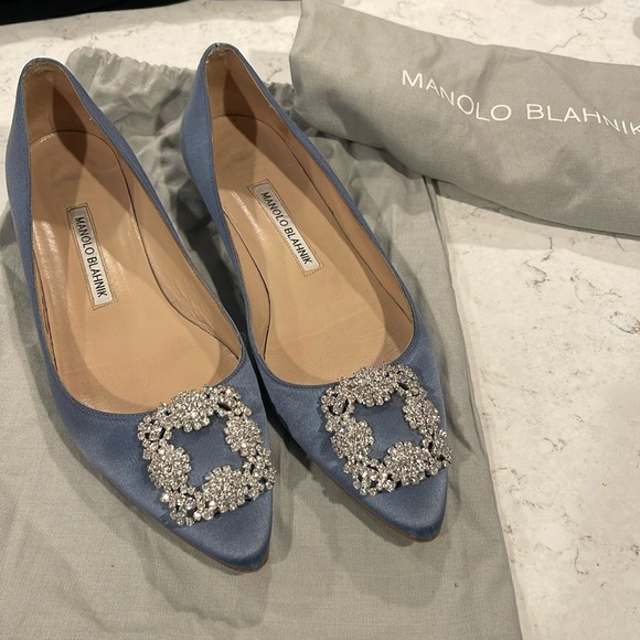 MANOLO BLAHNIK Crystal Satin Blue Flats - Picture 1 of 6
